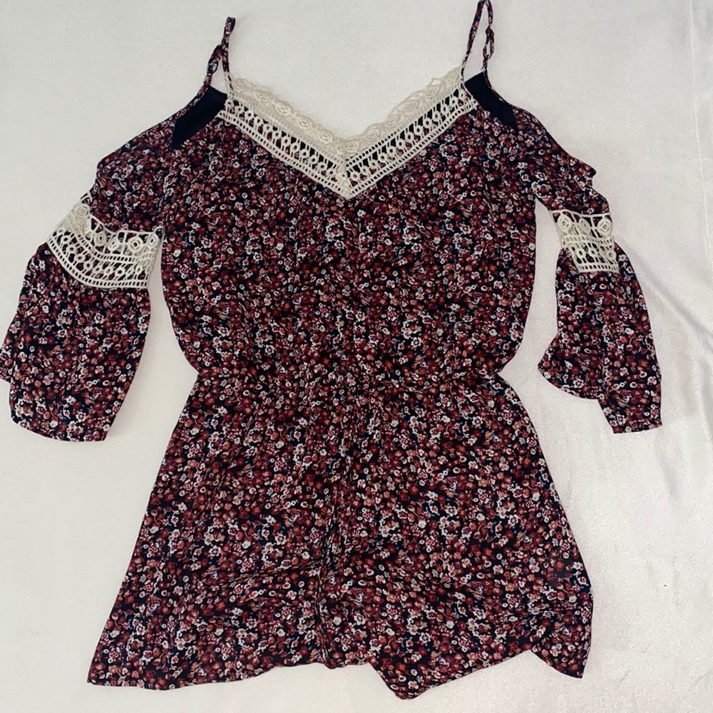 City triangle Romper- Women’s Small